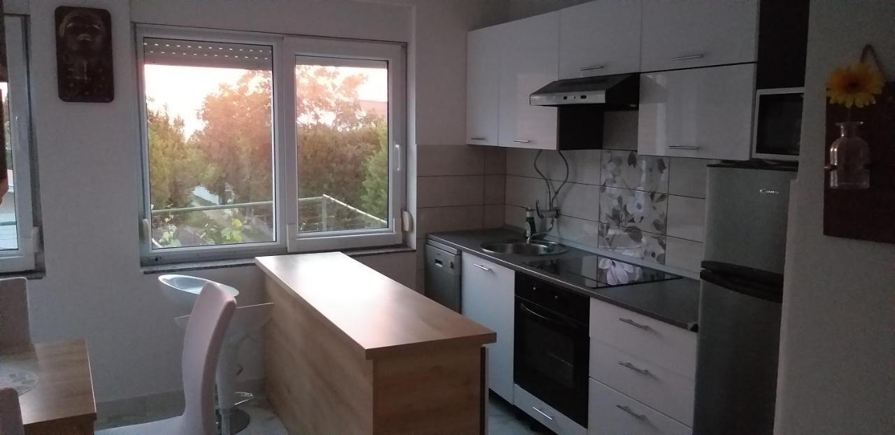 Apartman Zvoncica Vrsi Exteriör bild